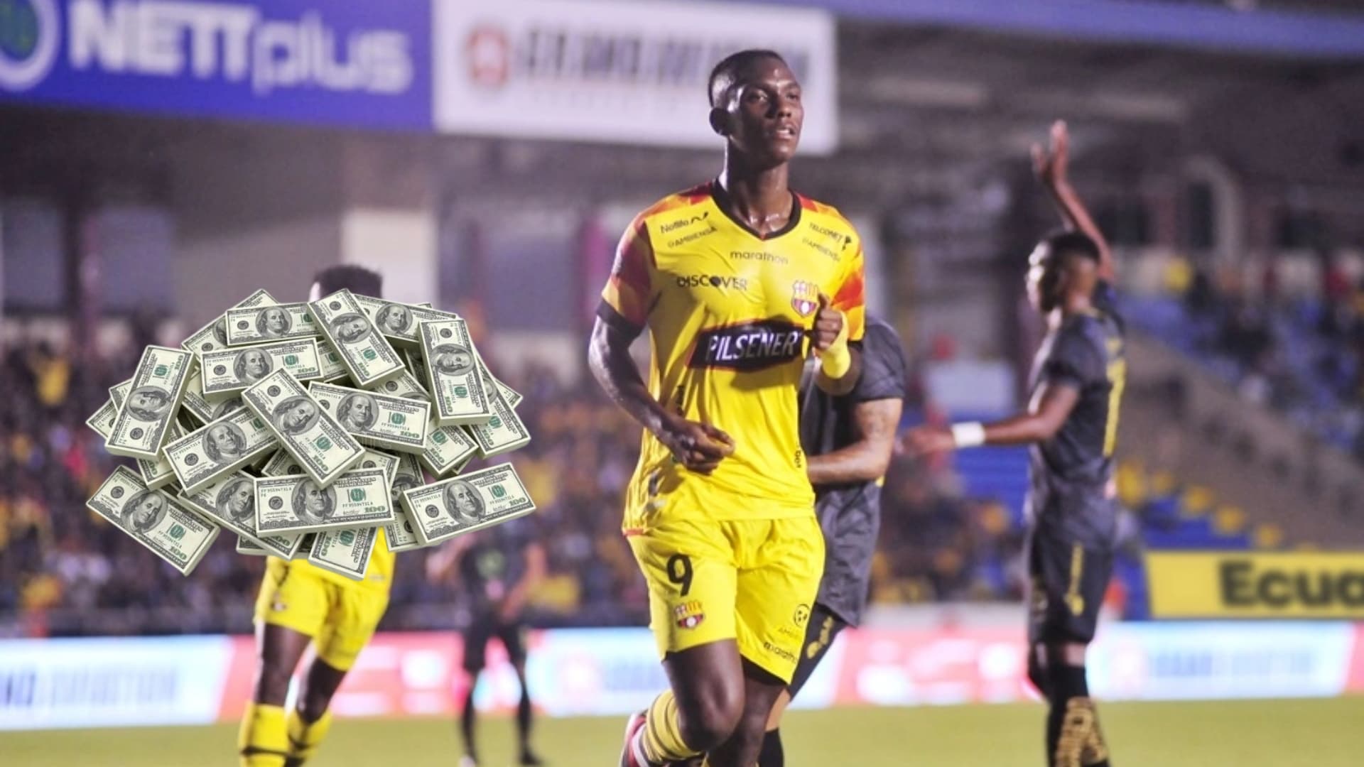 Allen Obando y dinero / Foto de: Un Solo Ídolo