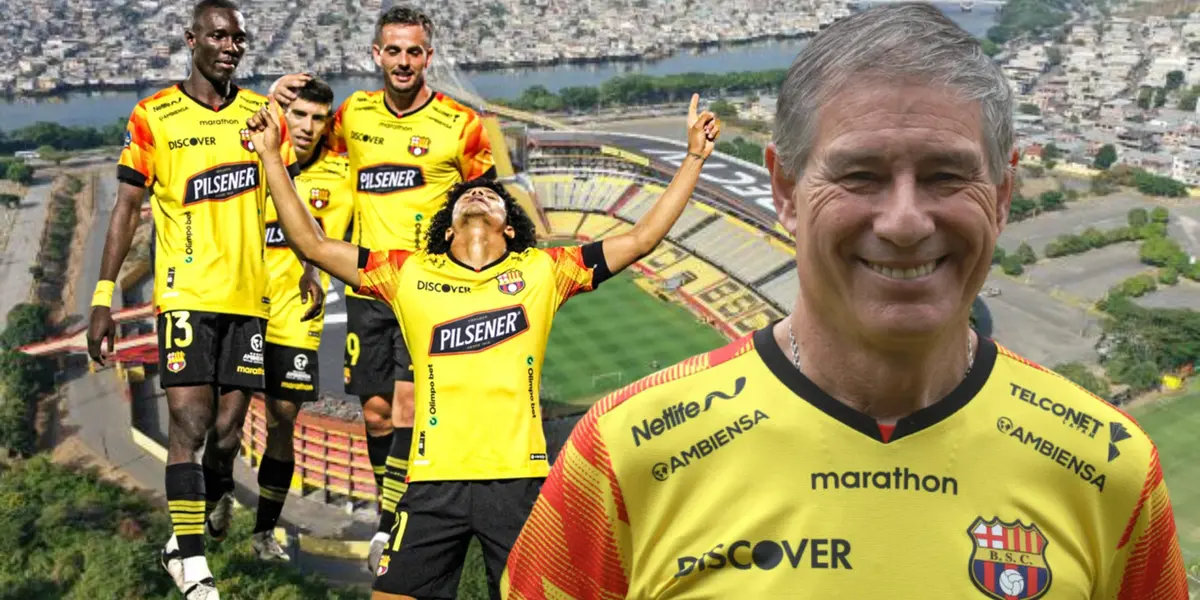 Ariel Holan y jugadores de Barcelona SC (Foto tomada de: Barcelona SC/API)
