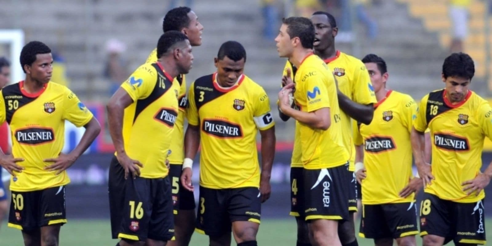 Así como hay jugadores que pasan sin trascendencia por el fútbol ecuatoriano, hay otros inolvidables para algunos hinchas de nuestro país