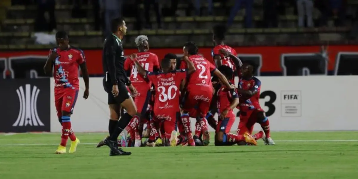 Barcelona estaría cerca de fichar a Jerry Parrales de Nacional con quien ya estaría negociando su contrato.