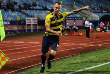 Damián subió a sus redes sociales una foto festejando el triunfo de Argentina, pero no la de Ecuador