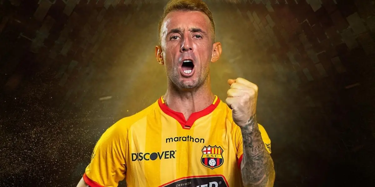 Damián tiene un tatuaje de su máximo ídolo en la pantorrilla derecha