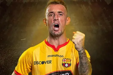 Damián tiene un tatuaje de su máximo ídolo en la pantorrilla derecha