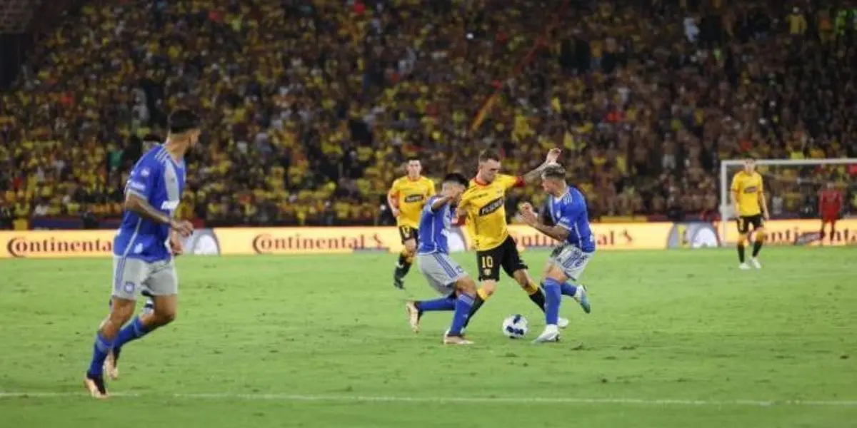 Dixon Arroyo acaba contrato con el Inter Miami y Barcelona SC lo pretende.