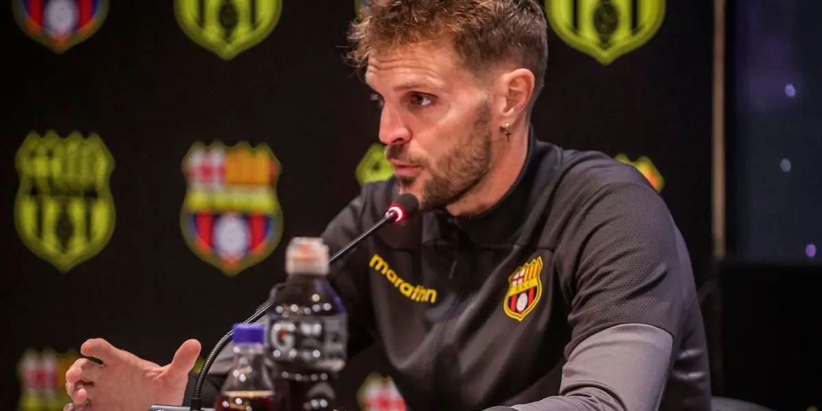 El arquero argentino habló sobre su futuro y las posibilidades que hay para renovar su contrato en el Ídolo.