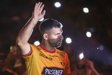 El crack argentino pudo hacer su aparición con la camiseta del Ídolo y así le fue.