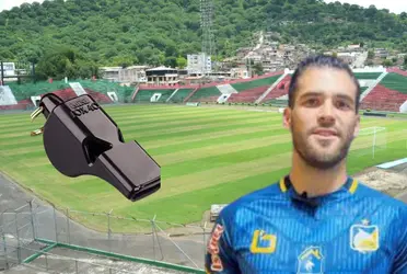 El delantero del equipo manabita se mostro disconforme con el arbitro