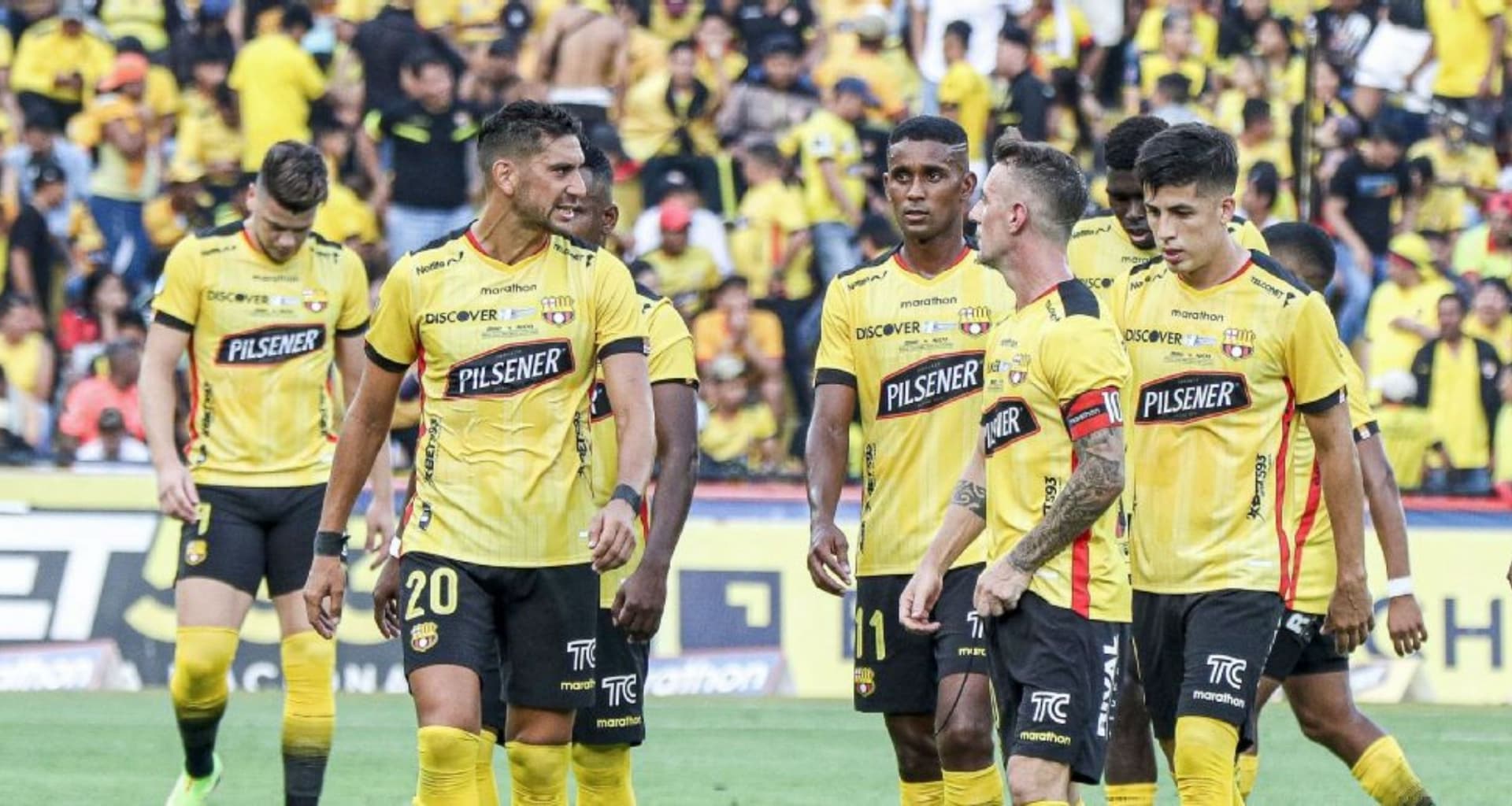 El delantero quiso ponerse la camiseta de Barcelona SC pero no lo tomaron en cuenta debido a su edad