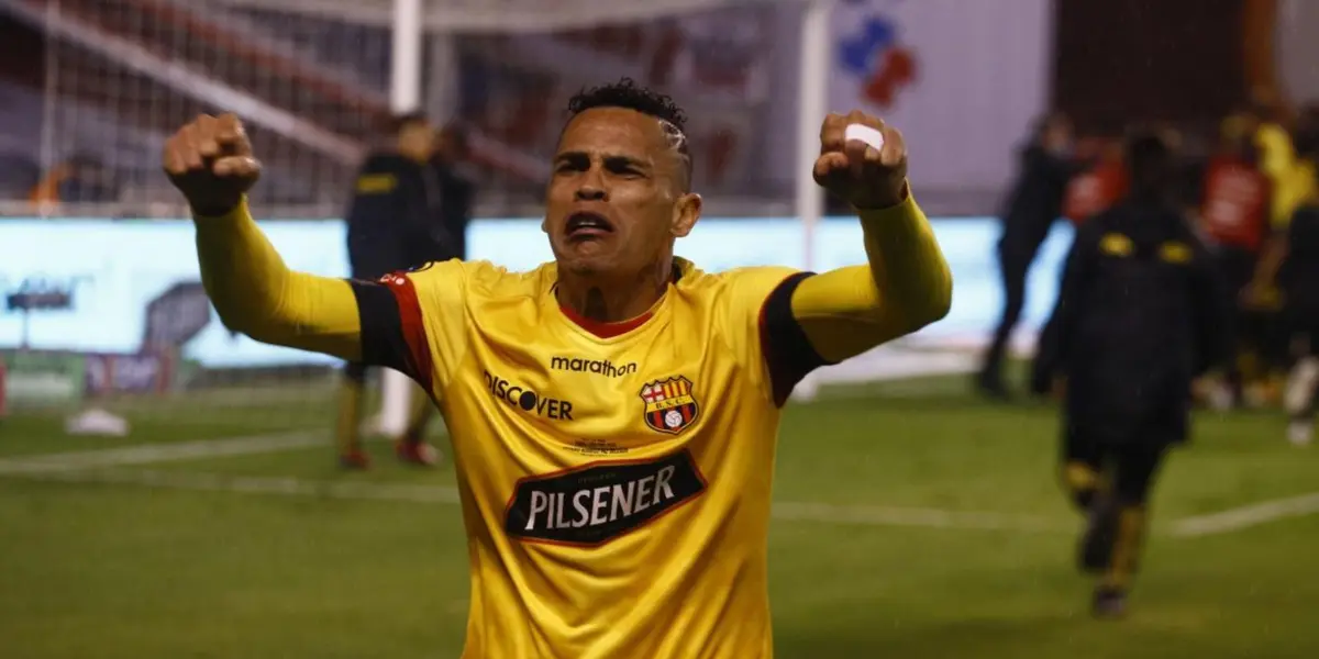 El delantero uruguayo está cerca de firmar con el equipo.