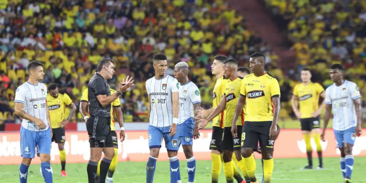 El ecuatoriano estaría en negociaciones para llegar al club