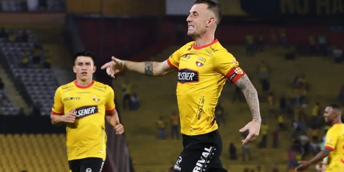 El exjugador argentino criticó al Kitu