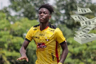 El ídolo prefirió gastar una fortuna en traer tantos jugadores, cuando la solución está a la vista