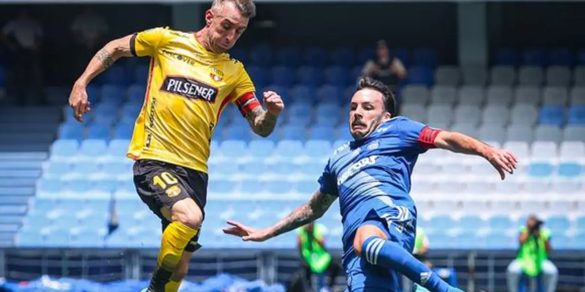 El jugador está en planes de Emelec, pero dijo que le gustaría ponerse la camiseta de Barcelona SC para la siguiente temporada