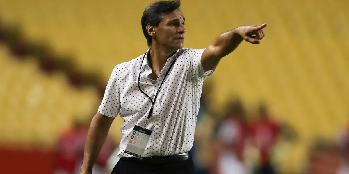 El técnico argentino habló sobre lo que hará en el amistoso con los jugadores del Ídolo.