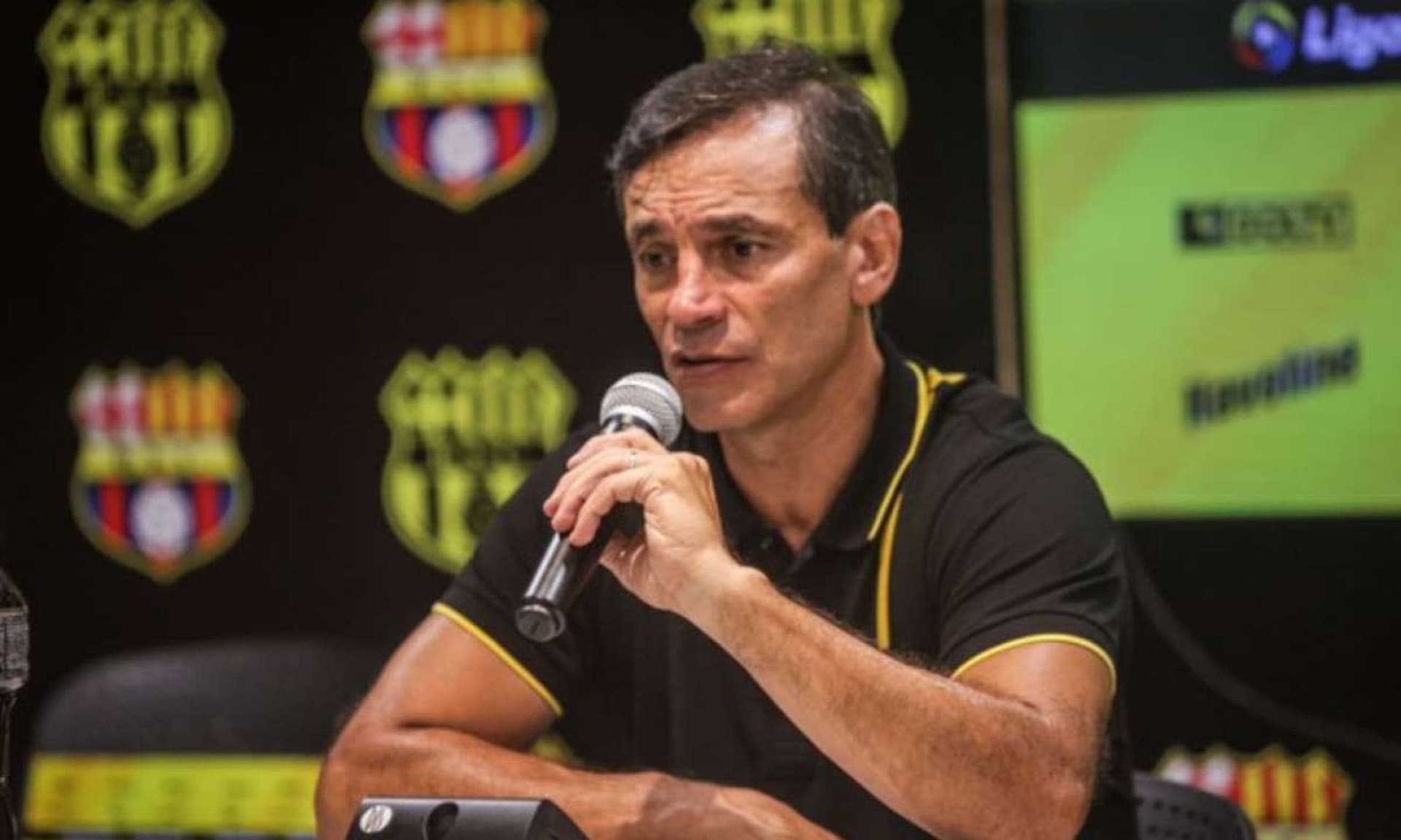 El técnico del Ídolo ya sabe cómo afrontará los partidos que vienen