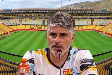 El técnico uruguayo acudió a conferencia de prensa para hablar sobre el encuentro.