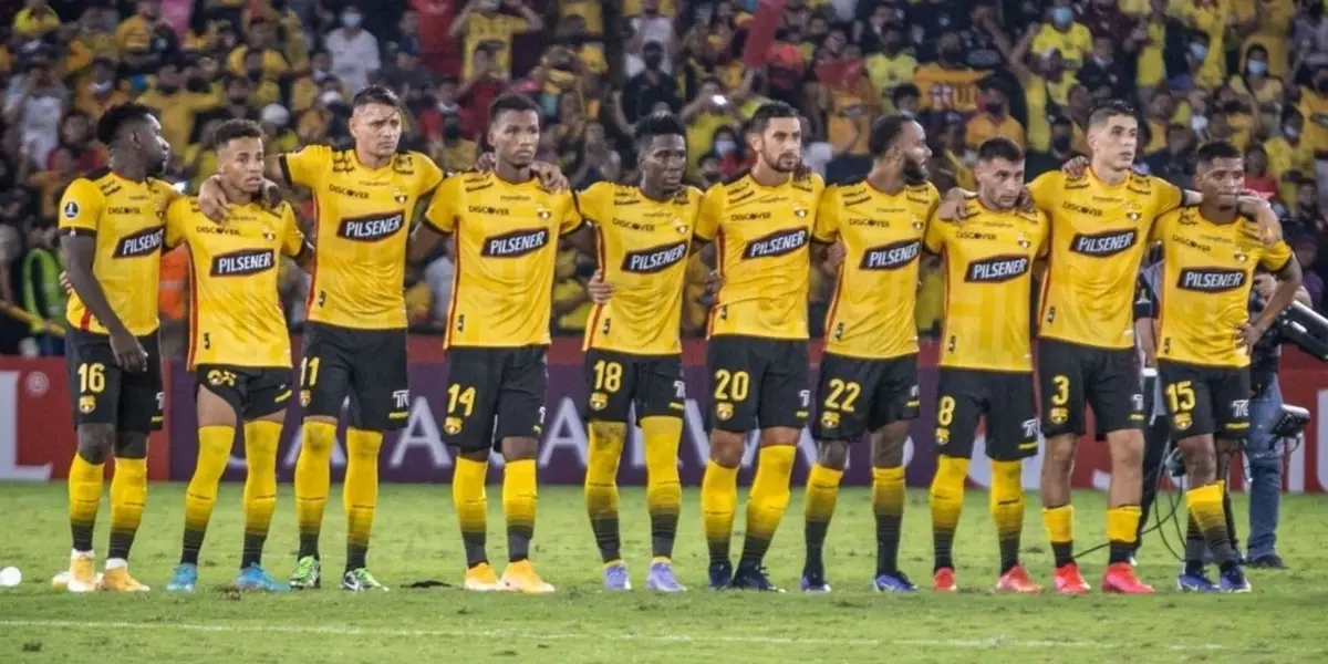 Erró un penal que le costó una Libertadores a Barcelona y ahora le pegó el Karma