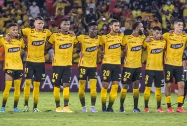 Erró un penal que le costó una Libertadores a Barcelona y ahora le pegó el Karma