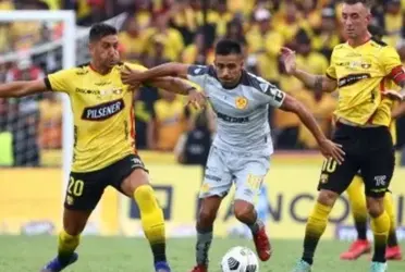 Fabián Bustos se la jugará el todo por el todo en la final con Barcelona SC y alista un cambio que nadie se esperaba ante Aucas