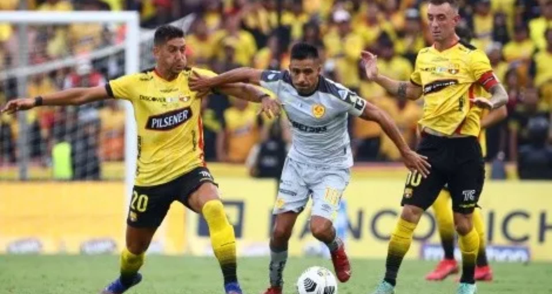 Fabián Bustos se la jugará el todo por el todo en la final con Barcelona SC y alista un cambio que nadie se esperaba ante Aucas
