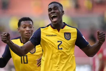 Félix Torres milita en el Santos Laguna.