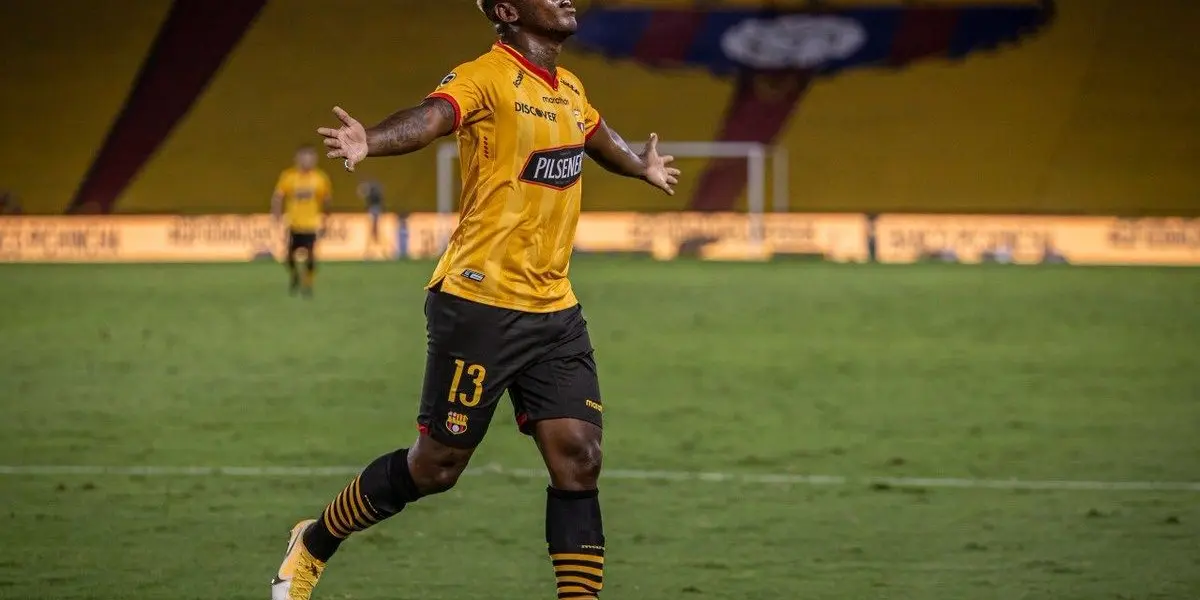 Gabriel Cortez fue elegido como el MVP del partido contra Católica donde anotó un soberbio golazo.