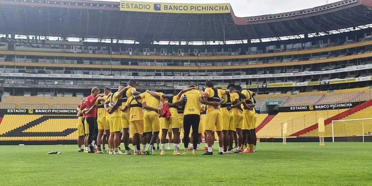 Hay jugadores que se ganan la titularidad en un equipo a base de esfuerzo y otros por las desgracias de sus compañeros