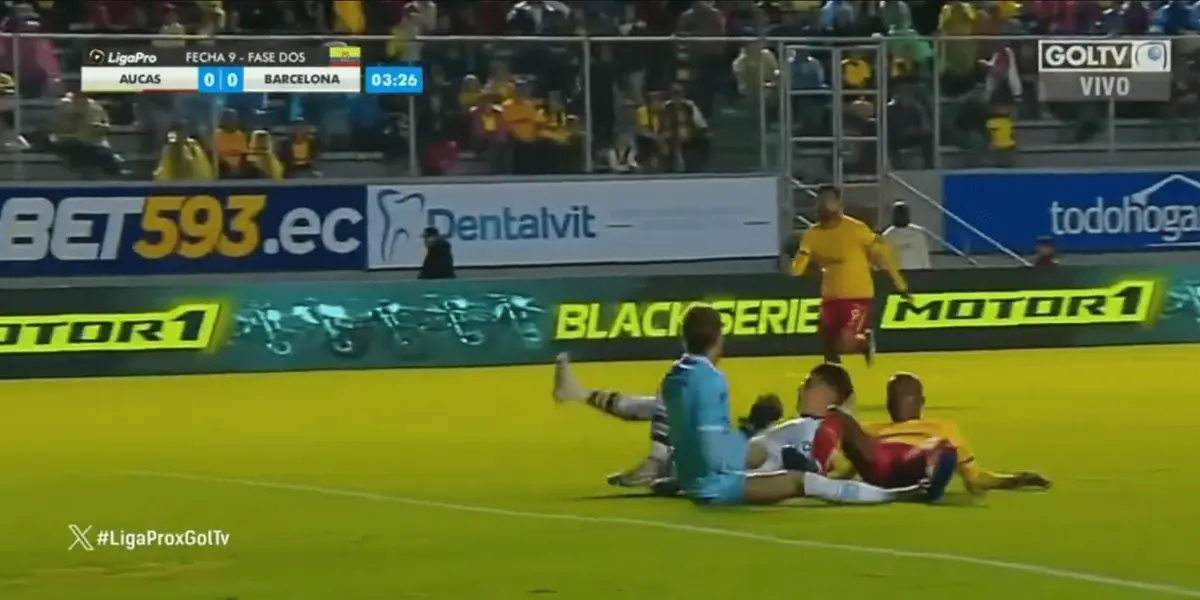 Hubo polémicas durante el desarrollo del partido.