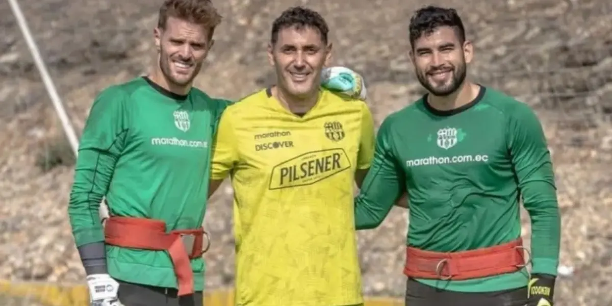 Javier Burrai y Víctor Mendoza / Foto tomada de: API