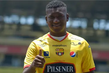 Jhon Jairo Cifuente fue presentado en Aucas y no está nada contento
