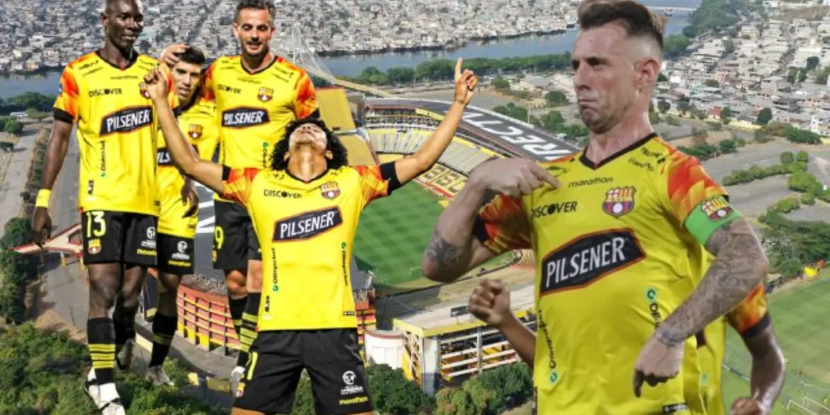 Jugadores de Barcelona SC y Damián Díaz (Foto tomada de: Barcelona SC/API)