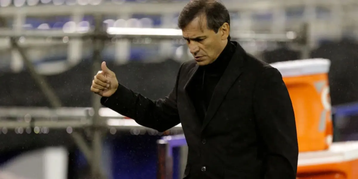 Jugadores importantes que han pasado por Barcelona hay muchos, pero jugadores que se volvieron símbolos del ‘Ídolo’ como entrenadores , solo él