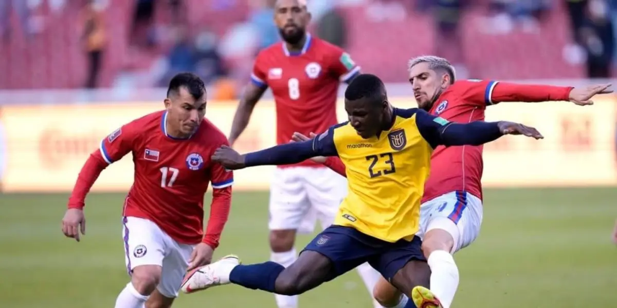 La selección chilena llegó con tanques de oxígeno a Ecuador