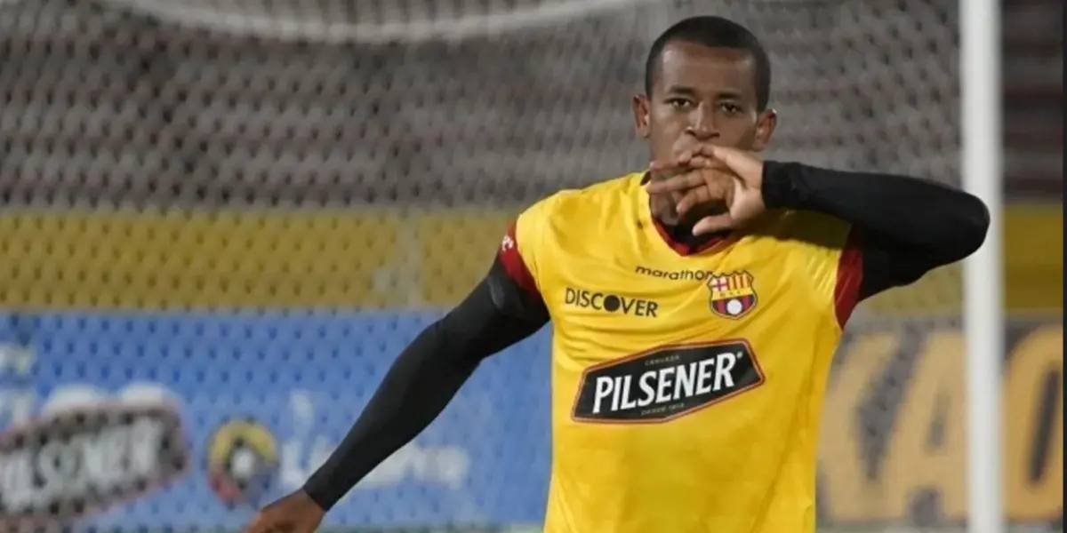 Lo que hizo Nixon Molina con el Delfín de Manta, en Barcelona SC era uno menos