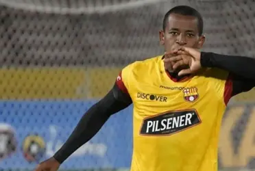 Lo que hizo Nixon Molina con el Delfín de Manta, en Barcelona SC era uno menos