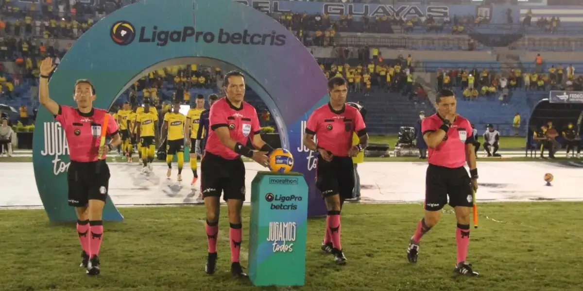 Los organizadores del campeonato por fin se ponen a trabajar y beneficia a Barcelona.