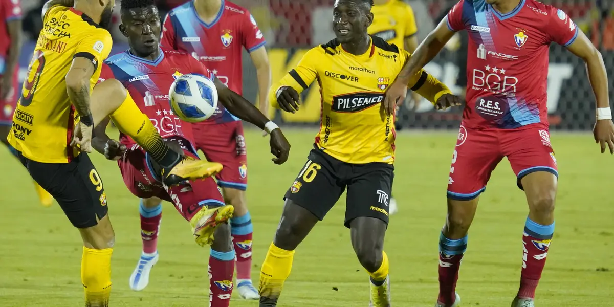 Maicon Solís aparece como una posible incorporación para Barcelona al terminar contrato con Nacional.