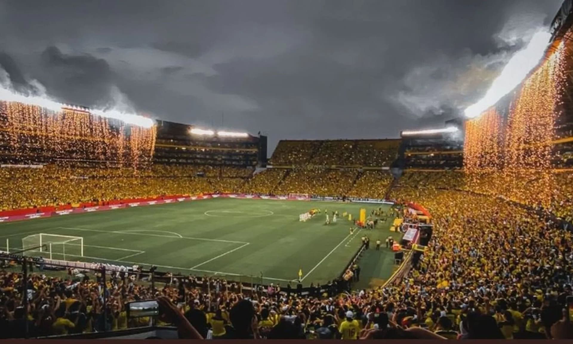 Mientras los jugadores del Ídolo entrenan se dio un hecho que sorprendió a todos.