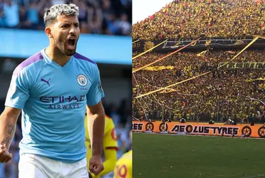 Mientras transmitía en Twitch, el Kun Agüero le dijo esto a la hinchada del Ídolo.