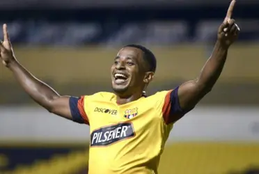 Nixon Molina no es más jugador de Barcelona SC y mira cómo le dieron el adiós, al hoy jugador de Delfín SC