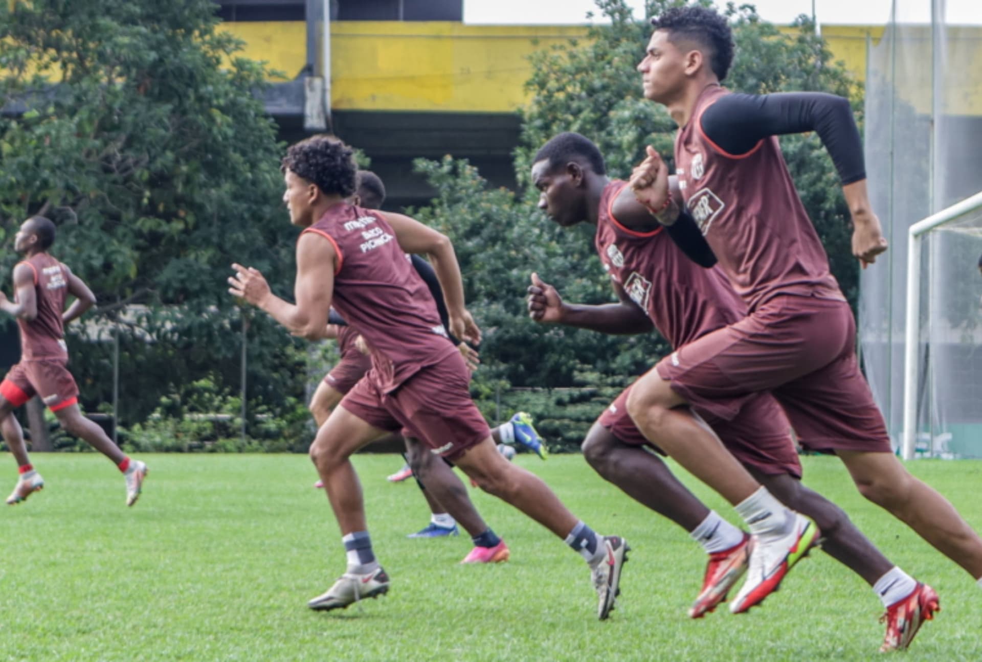 No estarán en el primer entrenamiento de la temporada