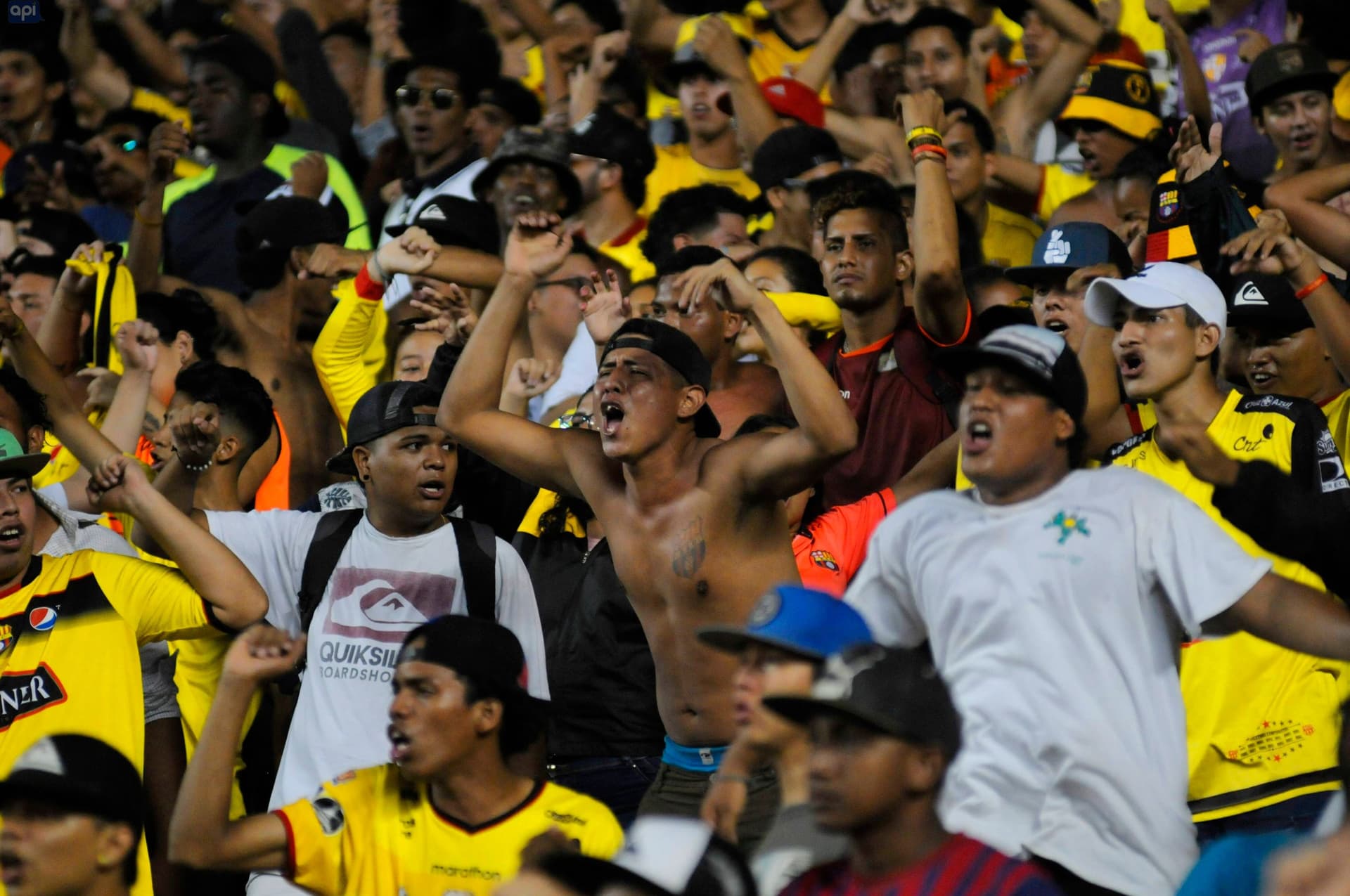 Pedido de varios clubes beneficiaría a Emelec para evitar el descenso