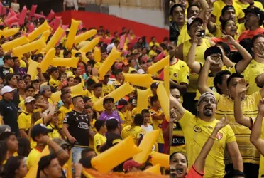 Quiere volver a Barcelona, pero la hinchada no olvida que abandonó al club