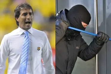 Solo porque dirigió al Ídolo no le han dado el puesto en la selección