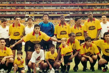 Uno de los jugadores que dejó huella en Barcelona SC, pero que podría borrar con el codo, lo que hizo con los pies.